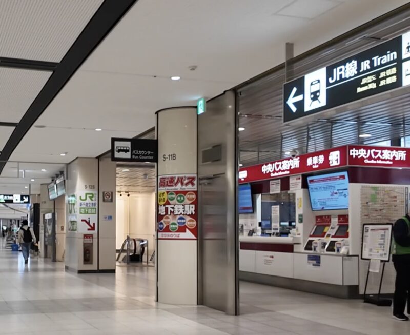 新千歳空港国内線ターミナルビルJAL側到着ロビー